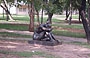 UCV CARACAS. All'interno del giardino del campus sono numerose le sculture bronzee 
