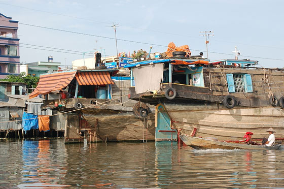 VERSO IL DELTA DEL MEKONG - Da Saigon raggiungiamo in barca Mytho