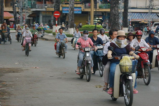 HO CHI MINH CITY - Ho Chi Minh City - Saigon: La guerra dei nomi