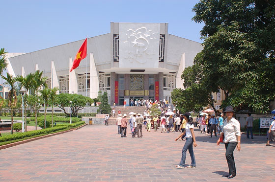HANOI - Complesso del Mausoleo di Ho Chi Minh: Museo Ho Chi Minh