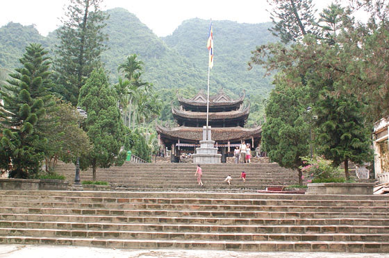 PAGODA DEI PROFUMI - Thien Chu Pagoda