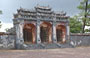 DINTORNI DI HUE'. Tomba di Minh Mang: Porta Dai Hong Mon 