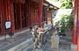 HANOI. Tempio della Letteratura: c'è un piccolo patio fra le due costruzioni del tempio