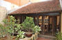 HANOI. Gli ambienti della casa-museo al n. 87 di Pho Ma May si aprono sul patio interno