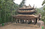 PAGODA DEI PROFUMI. Pagoda che Porta in Paradiso: i tradizionali tetti all'insù dell'architettura vietnamita